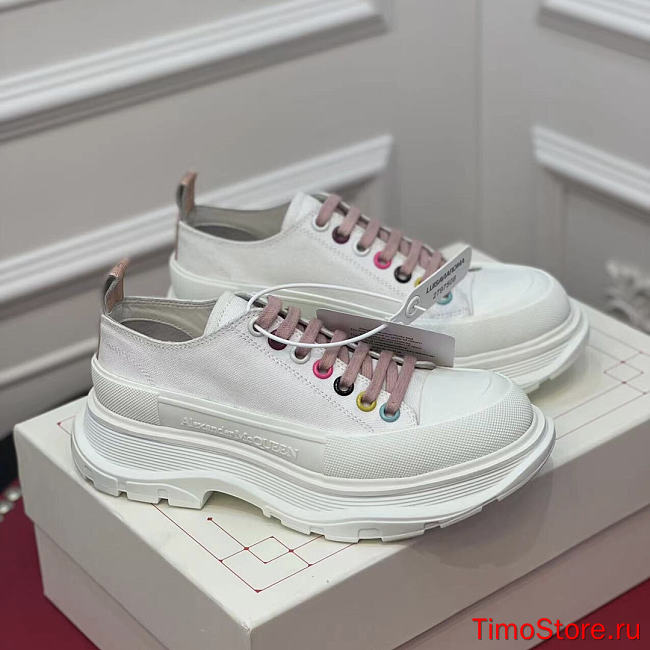 Alexander McQueen 6 - 1