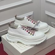Alexander McQueen 6 - 1