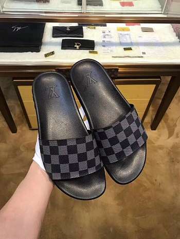 1ouis Vu1tton   sandal 1