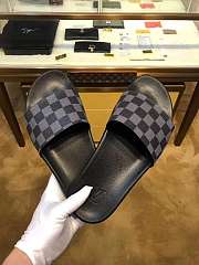 1ouis Vu1tton   sandal 1 - 2