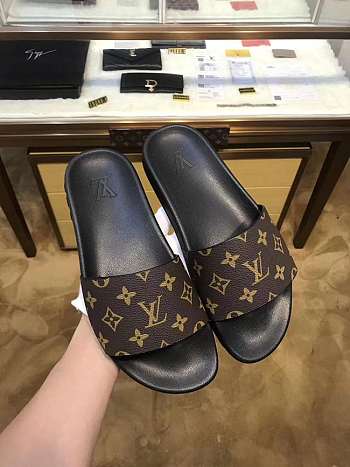1ouis Vu1tton   sandal 3
