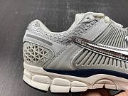 Air Zoom Vomero 5  FD0884-025 - 4
