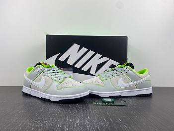 Dunk Low Oregon PE “Ducks of a Feather”  FQ7260-001
