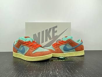 Nike SB Dunk Low “Noise Aqua”  DV5429-800