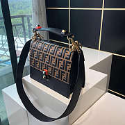 Fend1 Kan I Flip Leather Bag in Khaki 25 x 11 x 18 cm  - 2