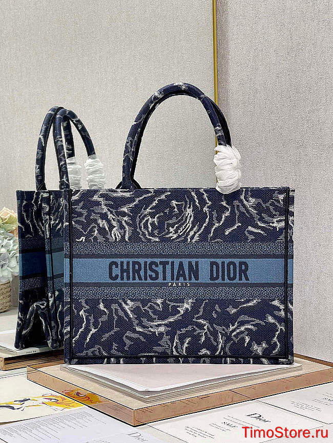 D1or  Book Tote Bag 05 36 x 28x 16.5cm  - 1