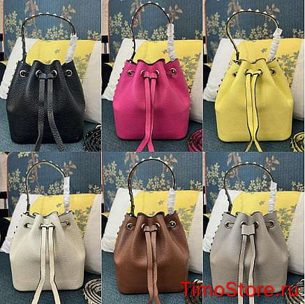 Valentino Rockstud Bucket Bags 16 x 18 x 11cm - 1