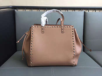 Valentino Original shopping bags in Apricot 25 x 14 x 24 cm 