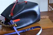 1ouis Vu1tton NÉONOÉ medium handbag ‭26.0x 26.0x 17.5 cm 3 - 5