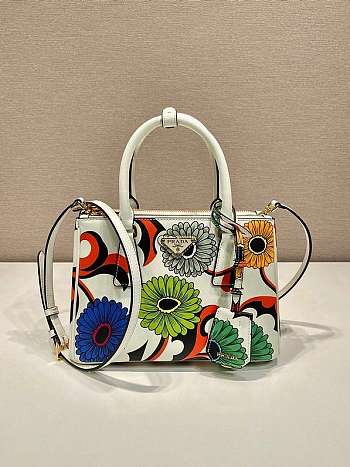 proda Tote Bag White with Gold Hardware 24.5 X16.5X11cm