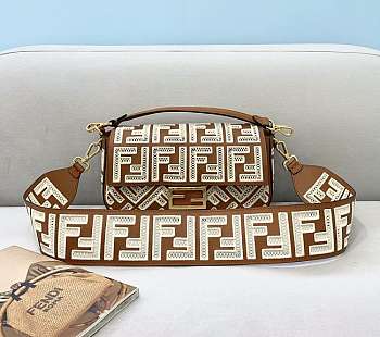 Fend1 Medium FF Baguette embroidered bag 26x14x5cm 