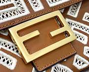 Fend1 Medium FF Baguette embroidered bag 26x14x5cm  - 3