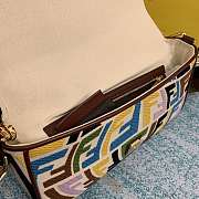 Fend1 Ff Fish-eye Motif Medium Baguette Bag 26x14x5cm  - 2