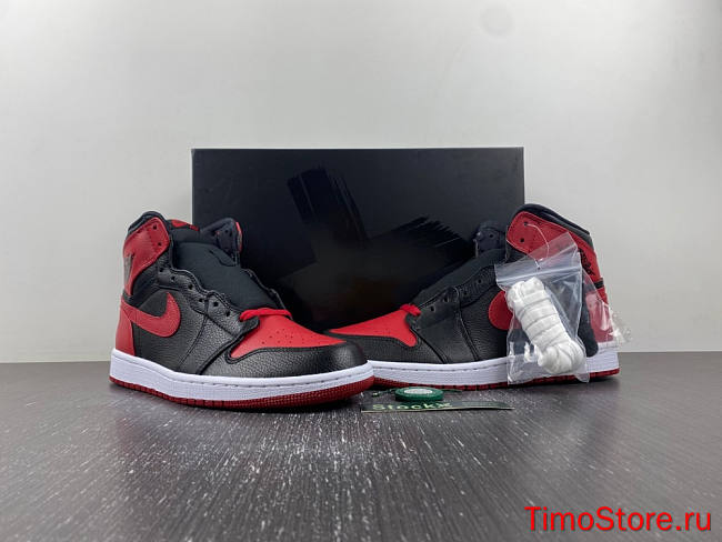 Air Jordan 1 Retro High 'Banned' 2011 432001-001 - 1