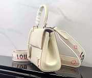 1ouis Vu1tton M58928 Cluny Mini9 20.0 x 16.0 x 7.5  - 2