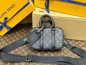 1ouis Vu1tton  Nano Porte Documents Voyage 20 x 13 x 5.5 