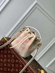 1ouis Vu1tton  M46291 Nano 13 x 16 x 10 cm pink - 6