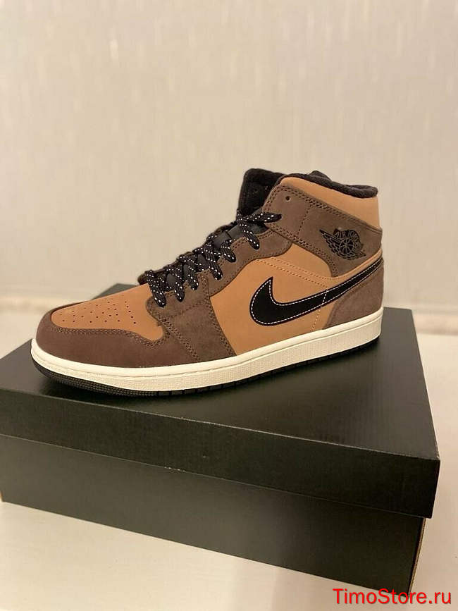 Air Jordan 1 Mid SE Chocolate  - 1