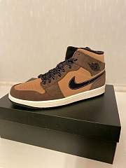 Air Jordan 1 Mid SE Chocolate  - 1