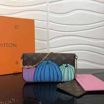 1ouis Vu1tton  LV x YK Félicie Pochette Monogram9 21 x 12 x 3 