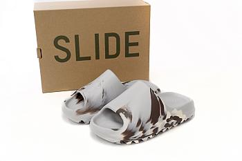 YEEZY SLIDE  GZ5553