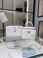 chene1 Cosmetic box AP2198YA24 Size:11x8.5x7cm white - 1