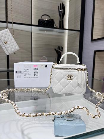 chene1 Cosmetic box AP2198YA24 Size:11x8.5x7cm white