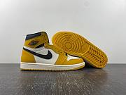 Air Jordan 1 High OG “Yellow Ochre”  DZ5485-701 - 4
