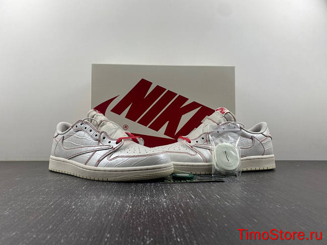 TS x AJ1 Travis Scott x Air Jordan 1 Low OG  DM7866-601 - 1