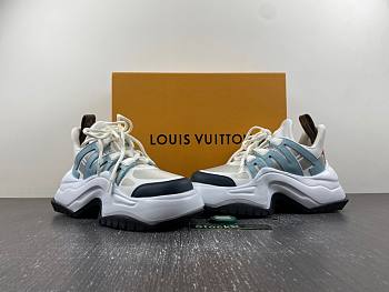 1ouis Vu1tton Archlight Sneaker beige