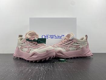 Off-White c/o Virgil Abloh 3