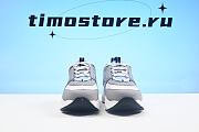 B22 LowTop Sneaker 4 - 5