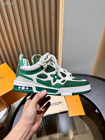 1ouis Vu1tton LV trainer 32