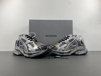 Ba1enc1age Runner 125