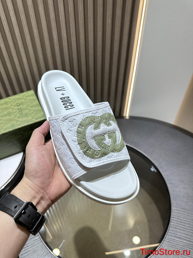 Gvcc1 sandal  40 - 1