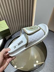 	 Gvcc1 sandal 41 - 4