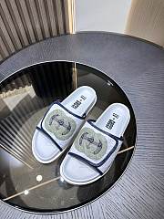 	 Gvcc1 sandal 42 - 3