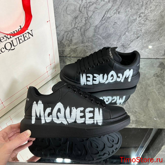 Alexander McQveen Oversized A21 - 1