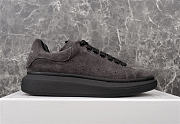 Alexander McQveen Oversized A24 - 1