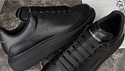 Alexander McQveen Oversized Sneaker Black 553761WHGP01000 - 4