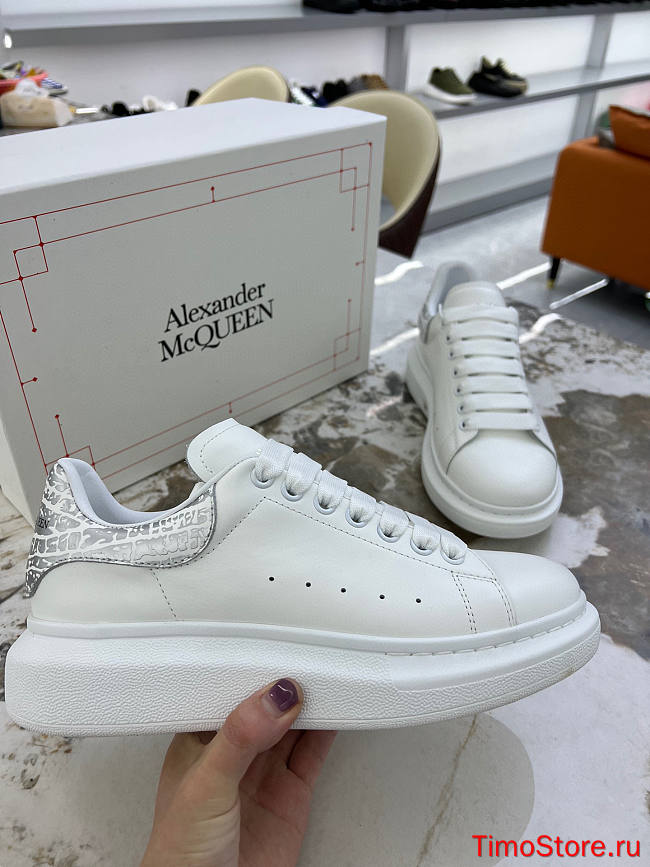 Alexander McQveen Oversized A29 - 1