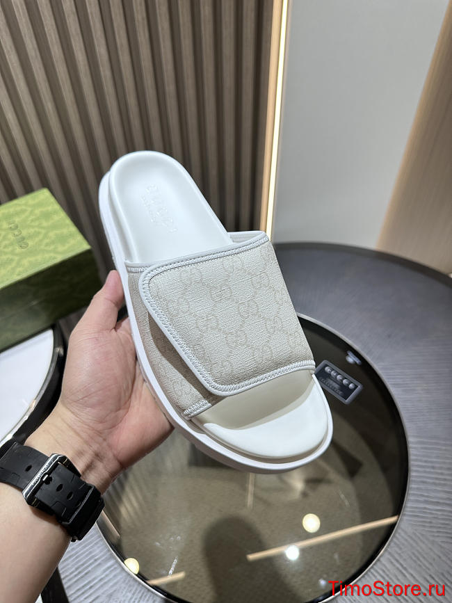 Gvcc1 sandal 45 - 1