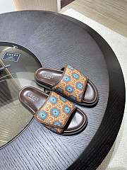 Gvcc1 sandal 46 - 4