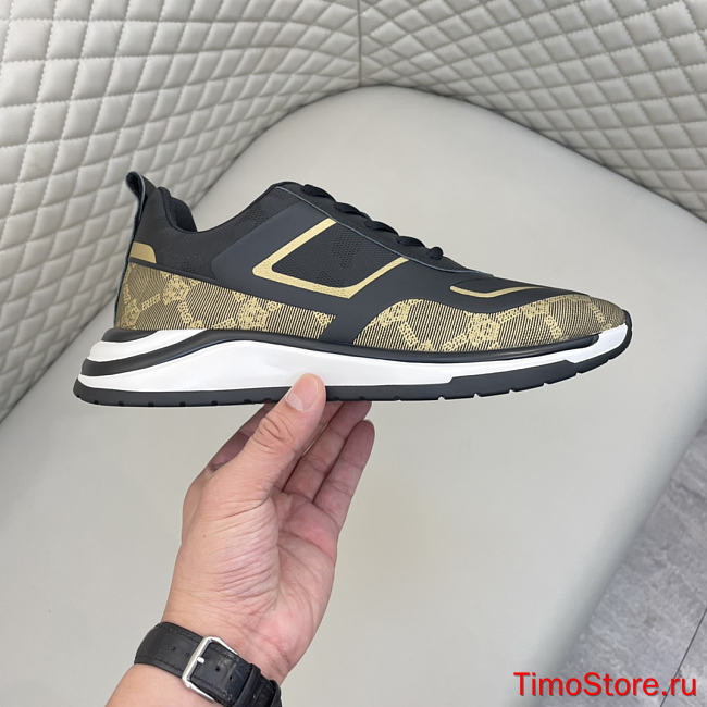 Ve1sace Sneaker 4 - 1