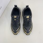 Ve1sace Sneaker 4 - 6