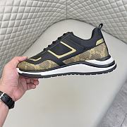 Ve1sace Sneaker 4 - 5