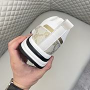 Ve1sace Sneaker 5 - 4
