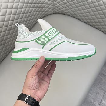 Ve1sace Sneaker 6