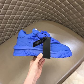 Ve1sace Sneaker 10