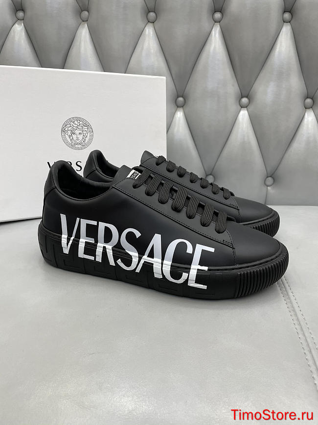 Ve1sace Sneaker 13 - 1